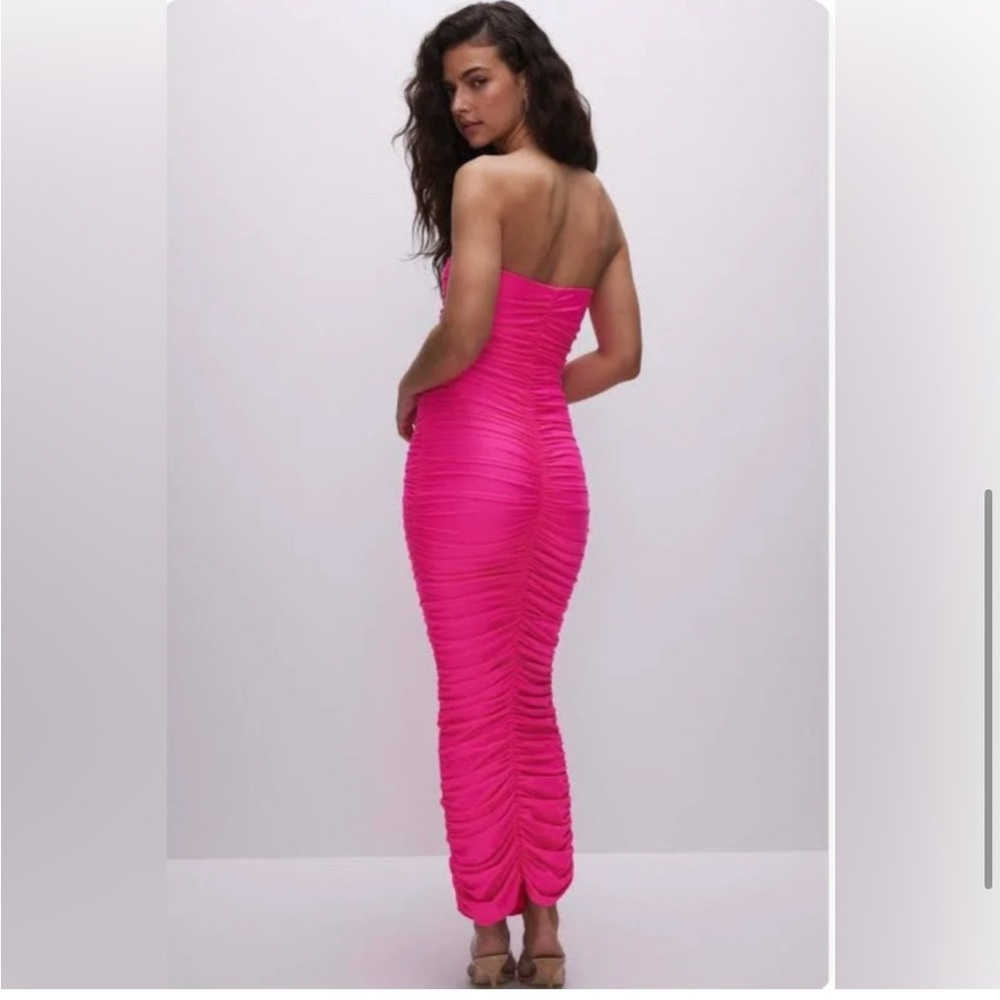 Good American RUCHED MAXI TUBE DRESS Shocking Pink Size Medium - Picture 2 of 6